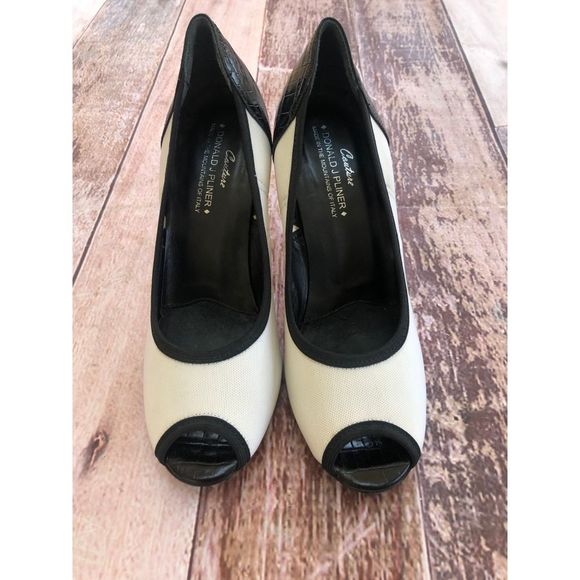 Couture Donald J Pliner heels size 8N - Picture 2 of 8